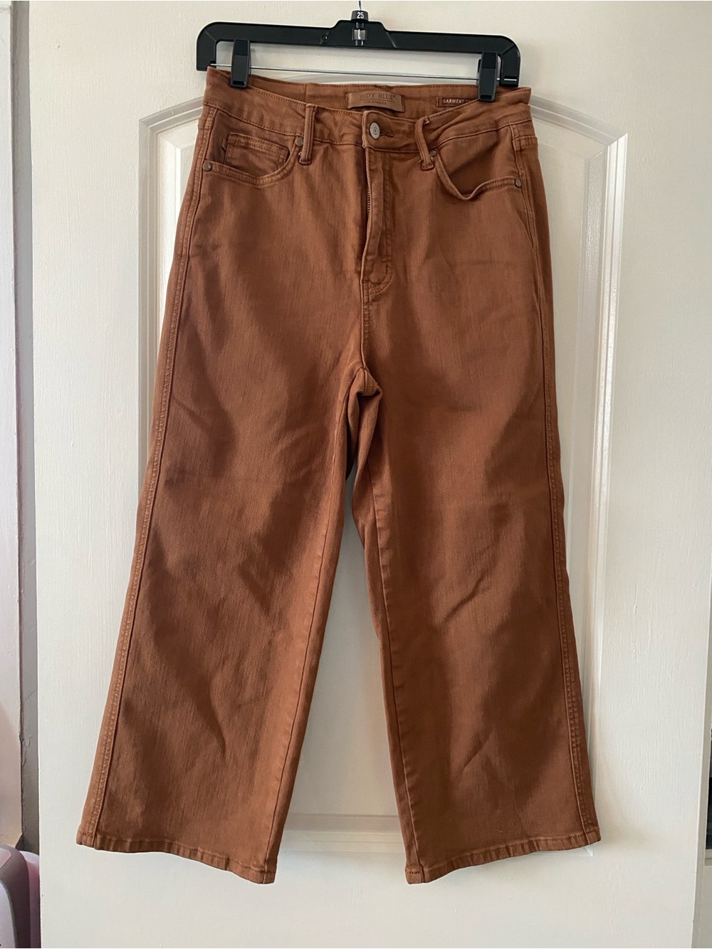 Judy Blue Wide-Leg Ankle Jeans / Size 9/29 / EUC